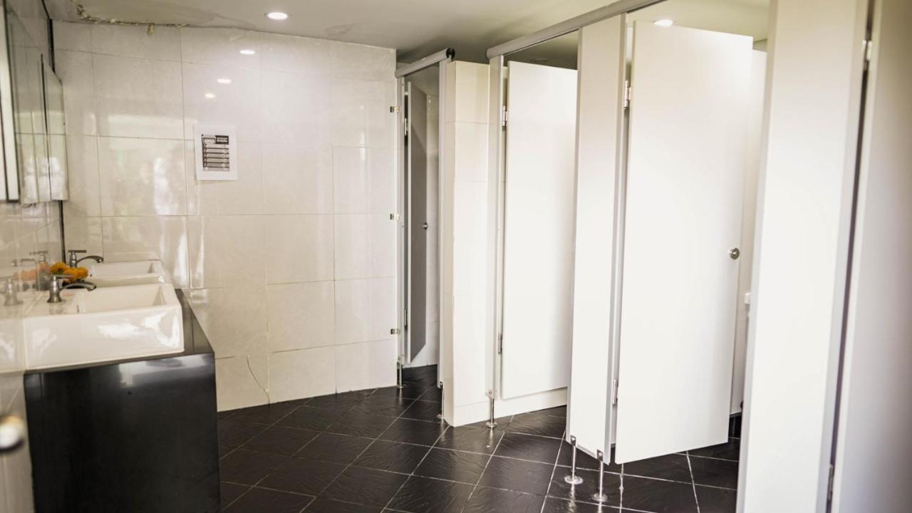 Roomquest Bangkok Don Mueang Airport Екстериор снимка